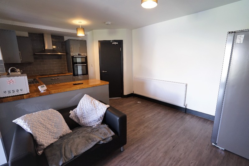 Fifth Avenue, Bristol, BS7