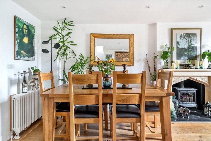 The Street, Frensham, Farnham, Surrey, GU10