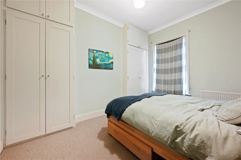 Fifth Avenue, London, W10