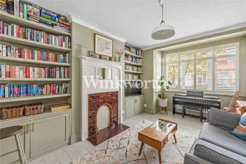 Rosebery Avenue, London, N17