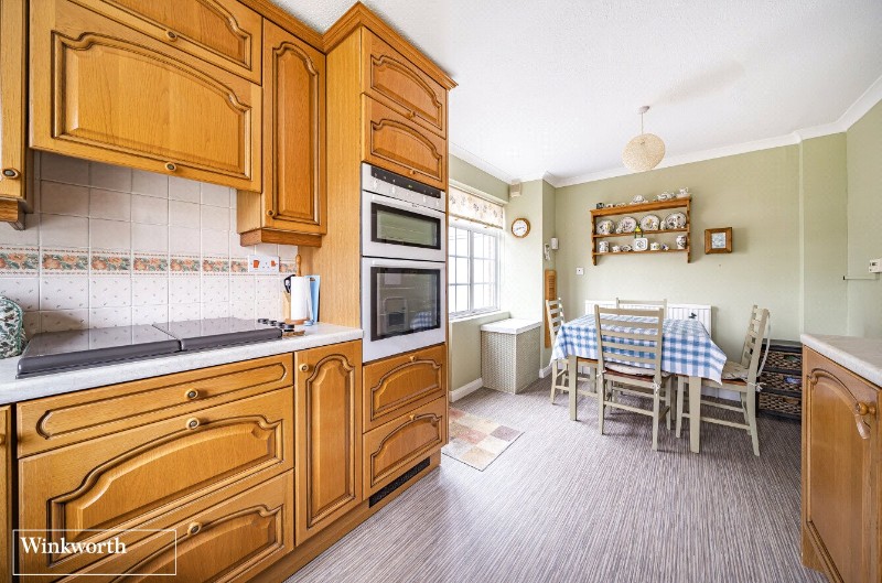 Holy Barn Close, Basingstoke, Hampshire, RG22