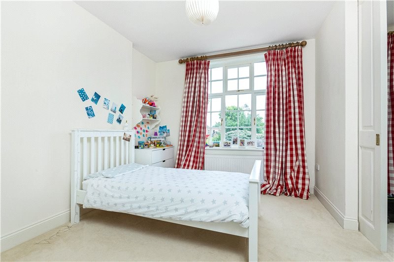 Ferry Road, Barnes, London, SW13