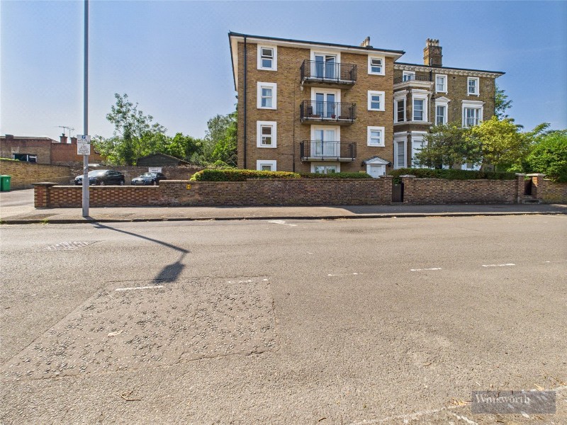 Uxbridge Road, Kingston upon Thames, KT1