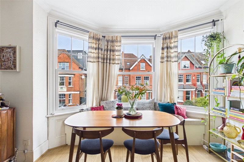 Pinfold Road, London, SW16