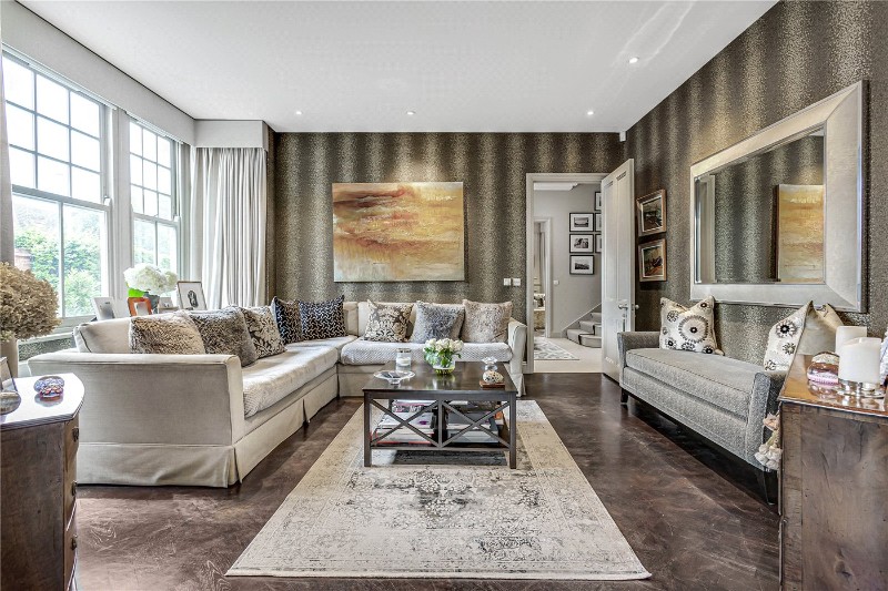 Holmbush Road, London, SW15