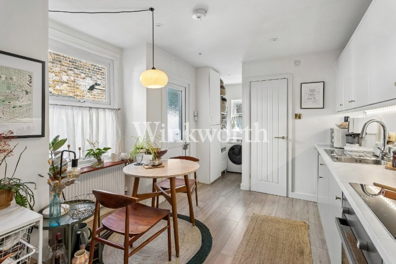 Grove Park Road, London, N15