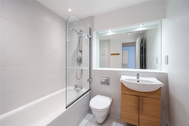 Point Pleasant, London, SW18
