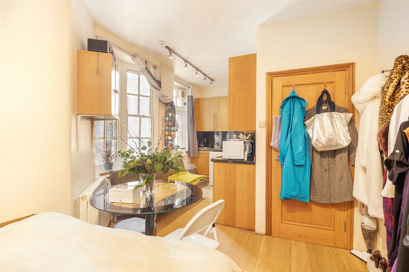 Hunter Street, London, WC1N