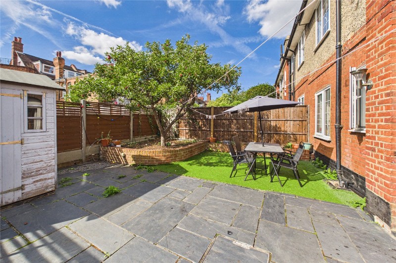 Cricklade Avenue, London, SW2