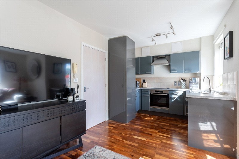 Sutherland Grove, Southfields, SW18