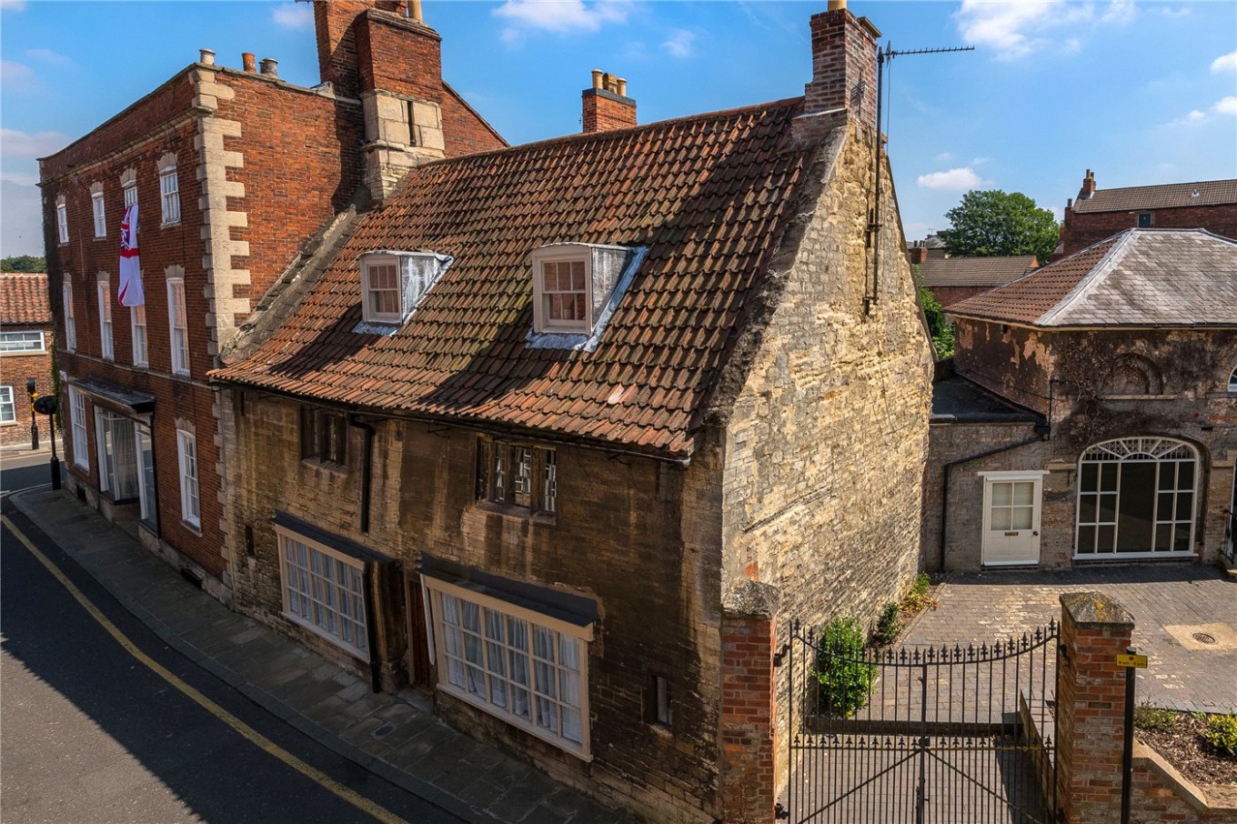 Estate & Letting Agents in Grantham, NG31 Houses & Flats for Sale and