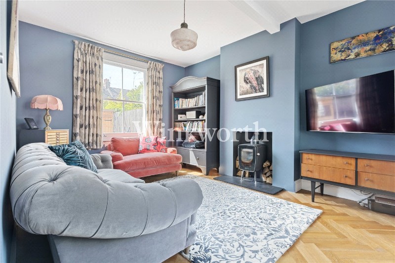Lytton Avenue, London, N13