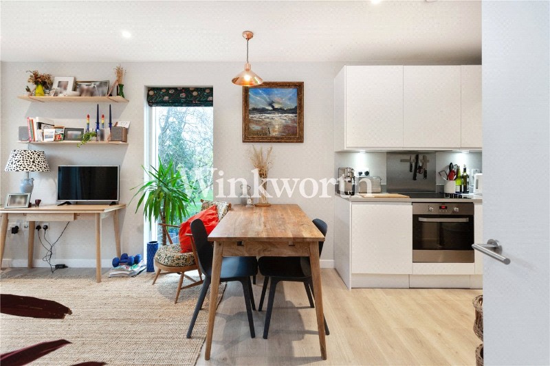 Apple Tree Road, London, N17