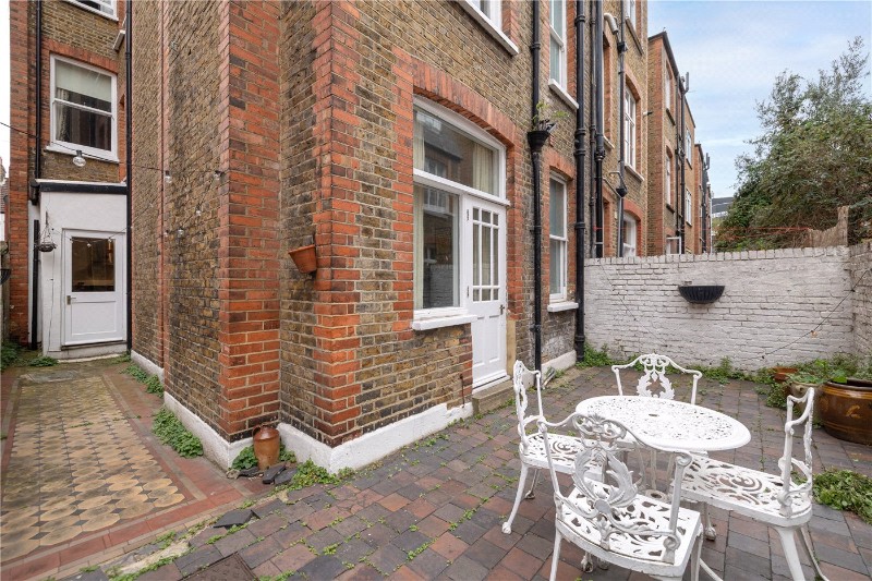 New Kings Road, London, SW6