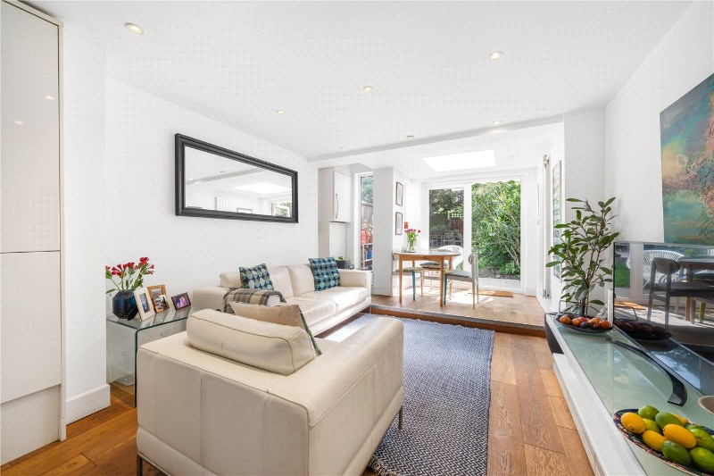 East Dulwich Grove, London, SE22