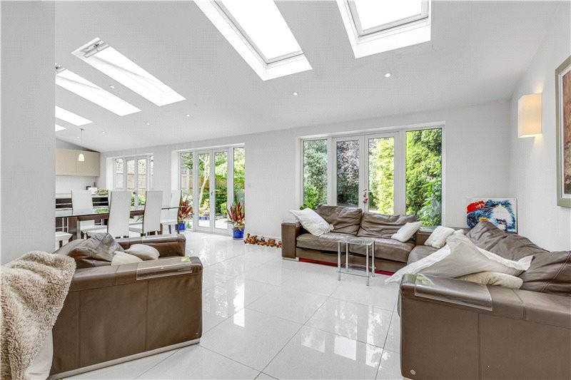 Westmoreland Road, Barnes, London, SW13