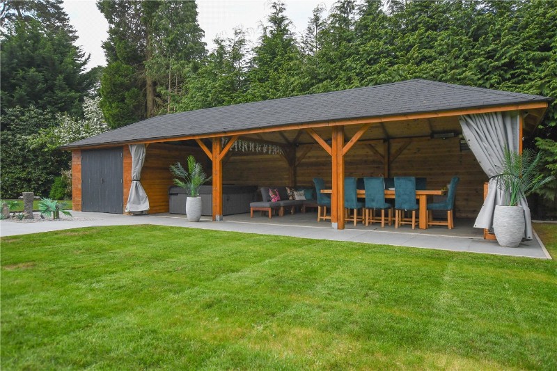 Dukes Ride, Crowthorne, Berkshire, RG45