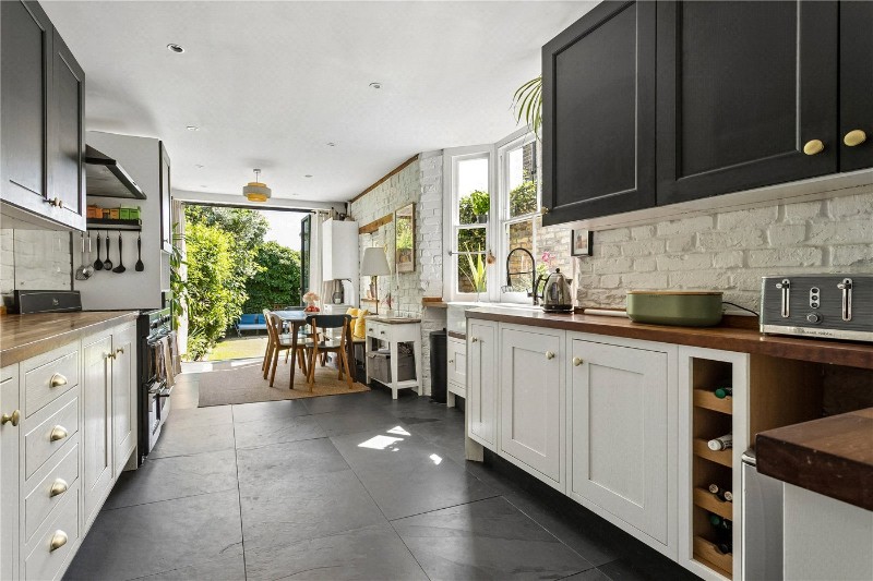 Roding Road, London, E5