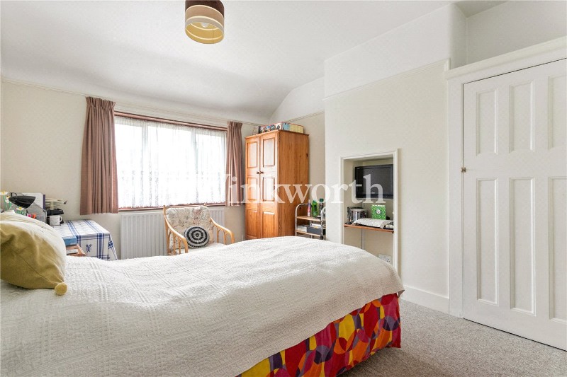 Belmont Avenue, London, N13