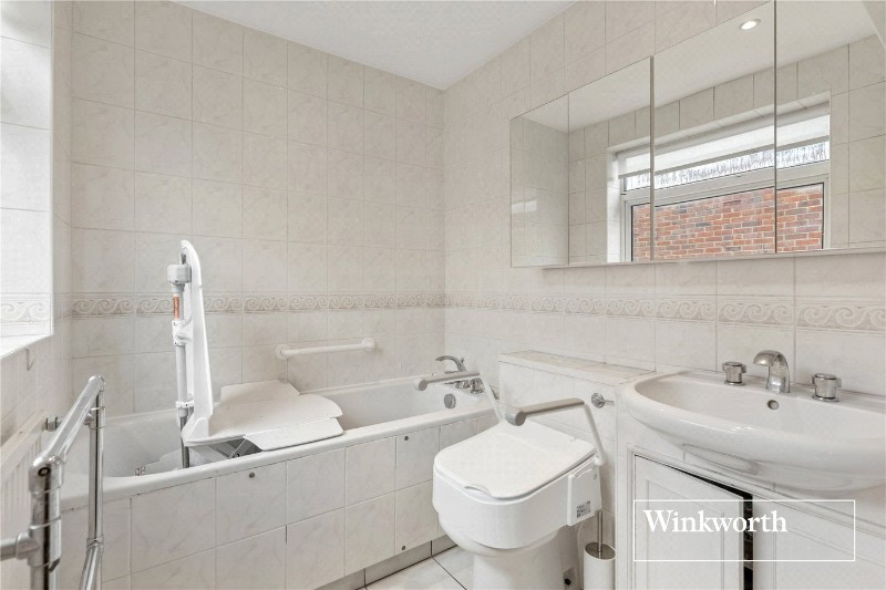 Hendon Lane, Finchley, London, N3