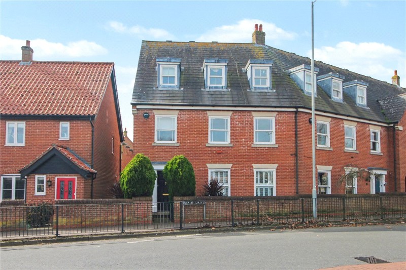 Devlin Drive, Poringland, Norwich, Norfolk, NR14