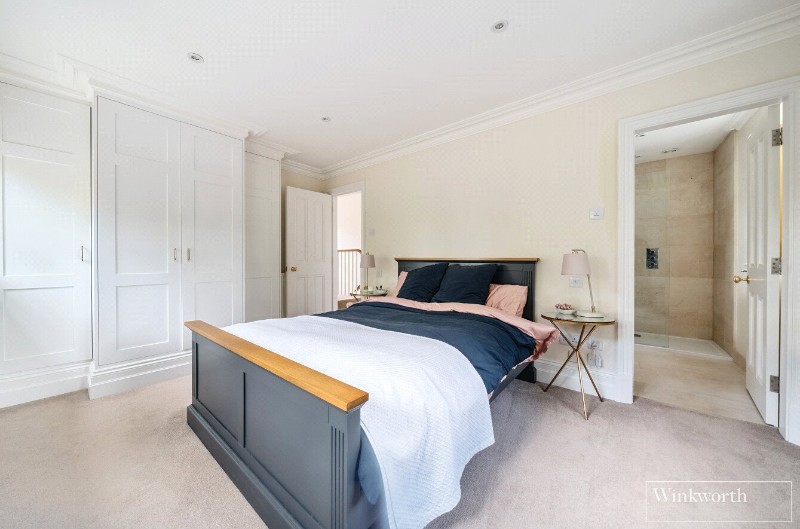 Guildford Road, Bagshot, Surrey, GU19