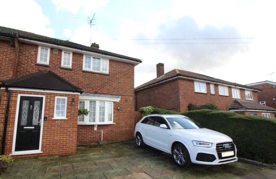 3 bedroom property for sale in Delius Close, Elstree, Borehamwood, WD6