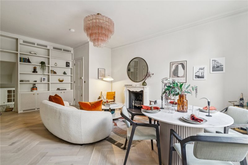 Pembridge Gardens, London, W2