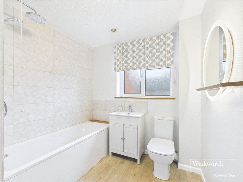 Lipscombe Close, Newbury, Berkshire, RG14