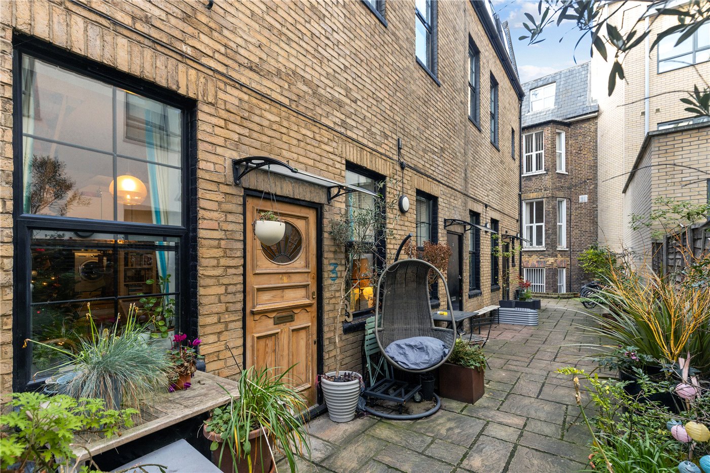 Shore Road, Hackney, London, E9