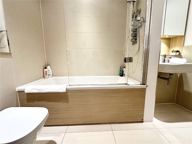 Devizes Street, London, N1