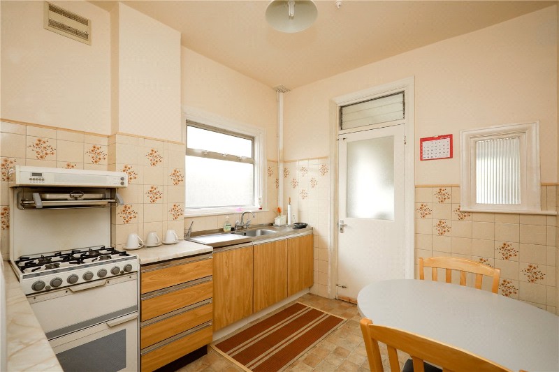 Gunnersbury Gardens, London, W3