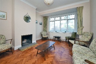 Pine Walk, Banstead, Surrey, SM7