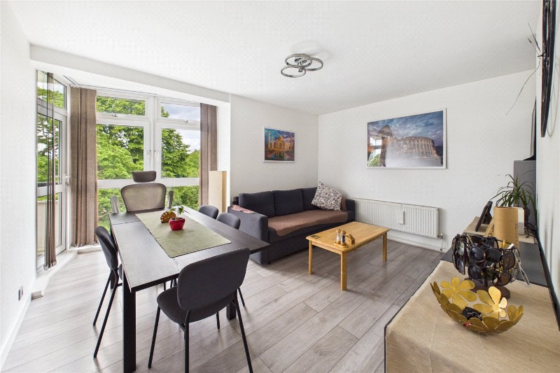 West Drive, London, SW16