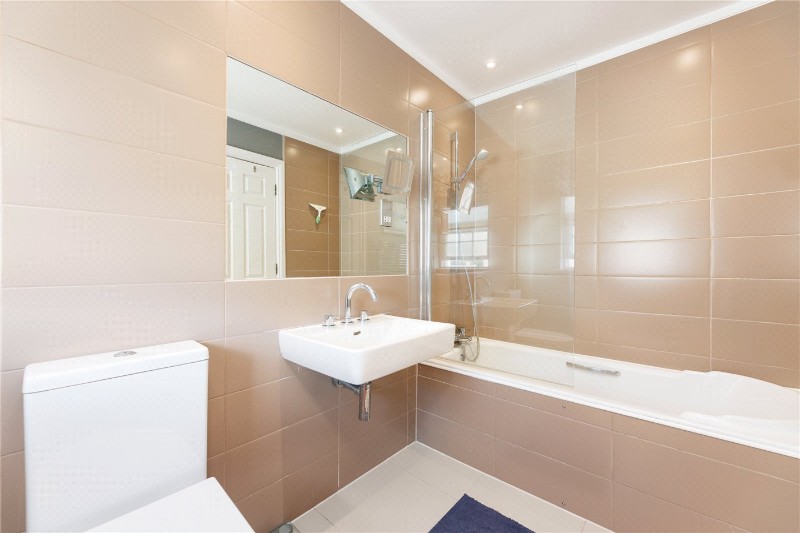 Beaufort Close, London, SW15