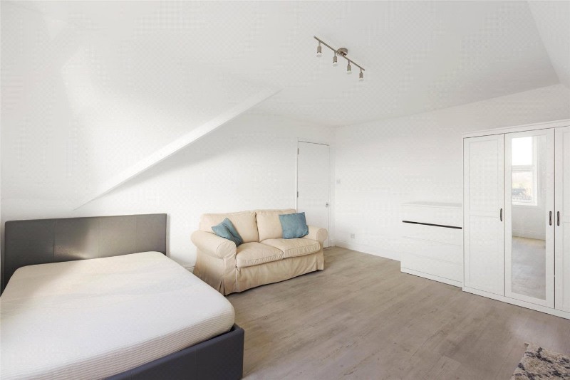 Gatestone Road, London, SE19