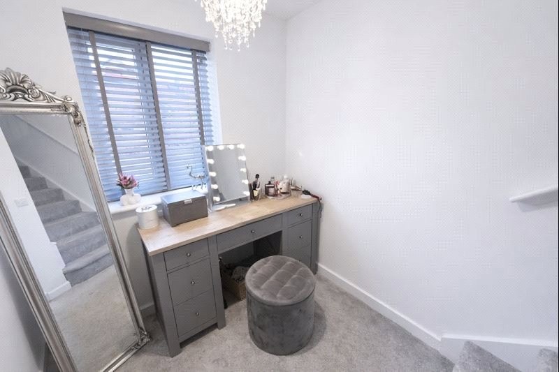 Folkestone Close, Bourne, Lincolnshire, PE10