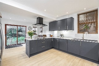 Canford Cliffs Road, Lower, Parkstone, Poole, BH13