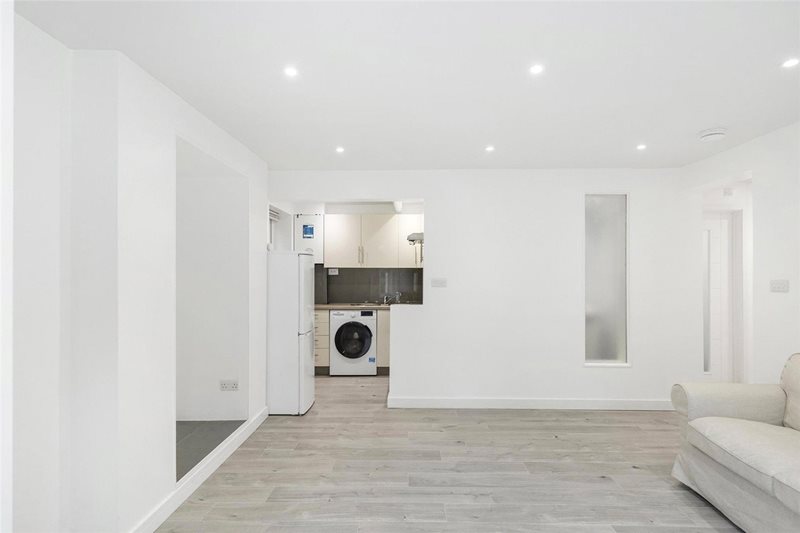 Gatestone Road, London, SE19