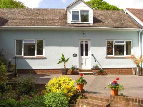 Lower Buckland Road, Lymington, Hampshire, SO41