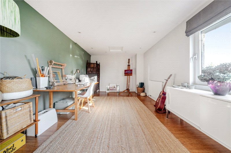 Bat & Ball Lane, Farnham, Surrey, GU10