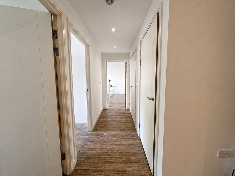 Blondin Way, London, SE16