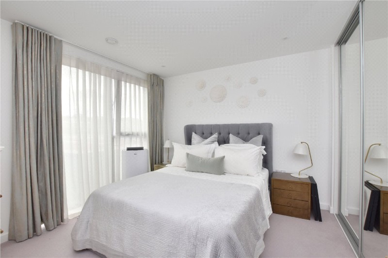 Hawthorne Crescent, London, SE10