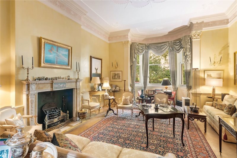 Ennismore Gardens, London, SW7