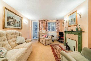 Tilford Road, Tilford, Farnham, Surrey, GU10
