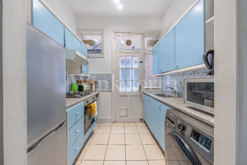 Portsdown Avenue, London, NW11