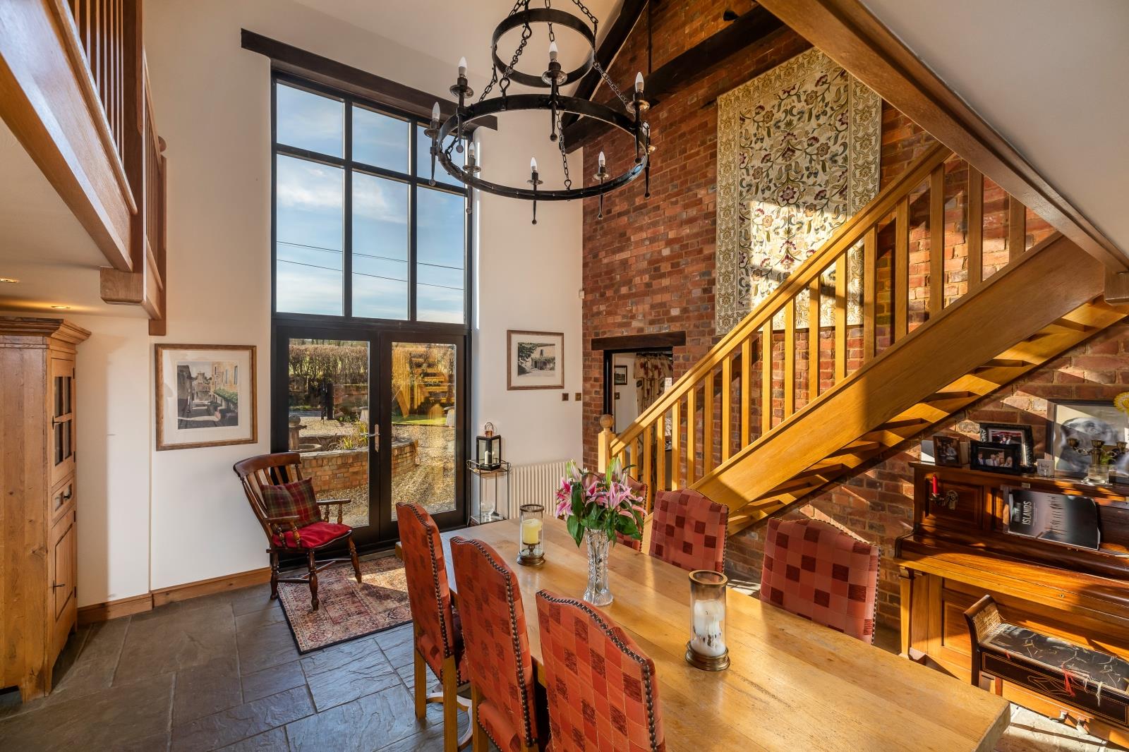 A DINING ROOM 1 -49.