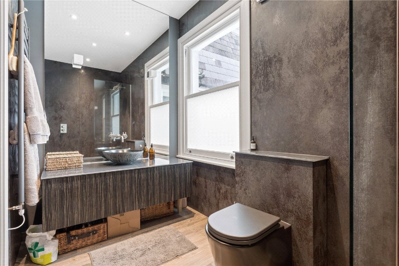 Undine Street, London, SW17