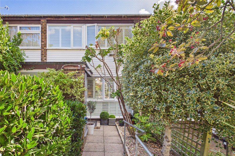 Cranbourne Close, London, SW16