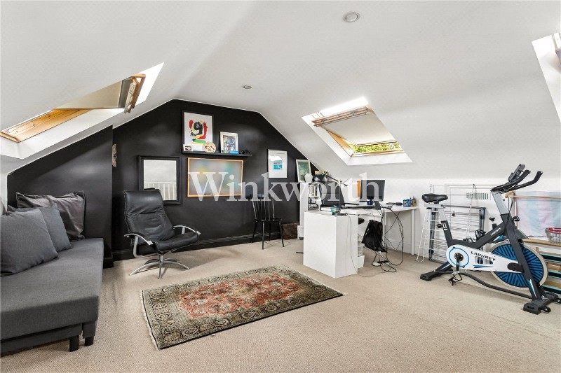 Hazelwood Lane, London, N13